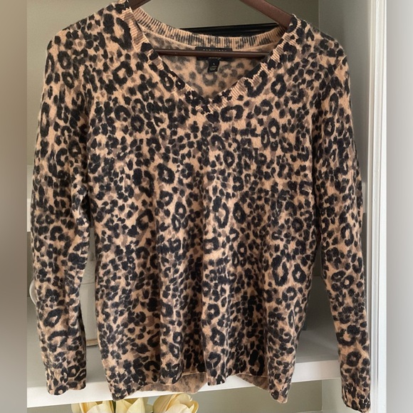 Charter Club Luxury 100 % Cashmere V neck Sweater Sz L - Picture 3 of 13